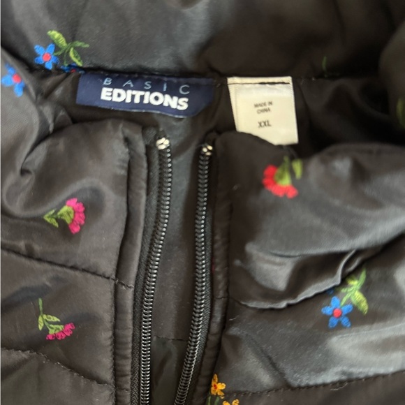 Basic Editions Black Quilted Puffer Vest - Picture 8 of 8